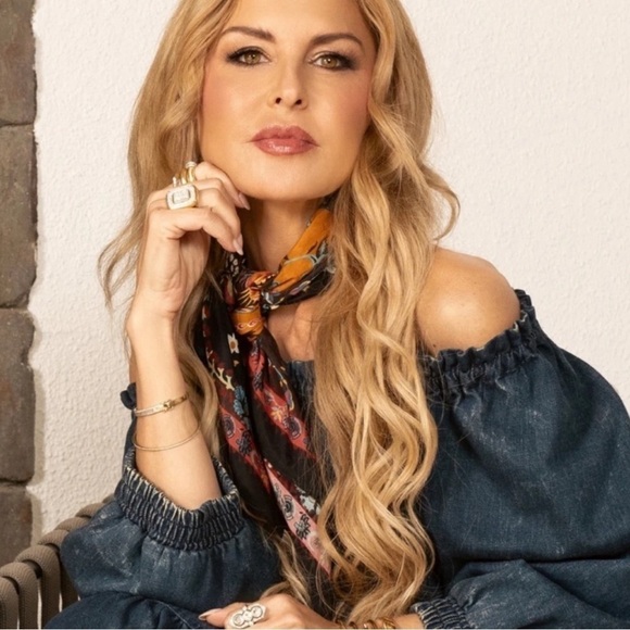 VISMAYA Rhapsody Square Oversized Rayon Scarf Bold Graphic Abstract NWT - Picture 10 of 10